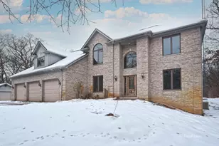 21714 Pringle Dr, Marengo, IL 60152 - Photo 1