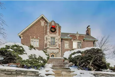 10162 S Longwood Drive, Chicago, IL 60643 - Photo 1