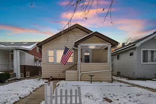 5531 W Grace St, Chicago, IL 60641 - Photo 1