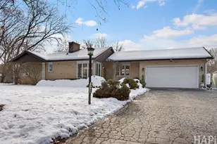 34945 N Leonard Ave, Ingleside, IL 60041 - Photo 1