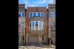 2669 N Greenview Ave, Chicago, IL 60614 - Photo 1