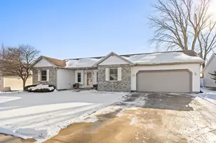 1240 E Truman Dr, Bradley, IL 60915 - Photo 1