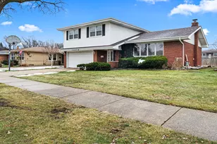 [Address not provided], Des Plaines, IL 60016 - Photo 1