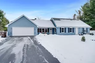 5393 Lakecrest Rd, Caledonia, IL 61011 - Photo 1