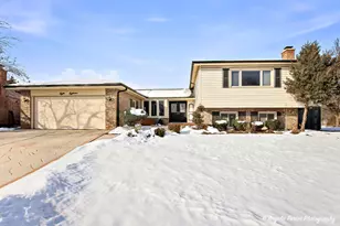 818 Rumple Ln, Addison, IL 60101 - Photo 1
