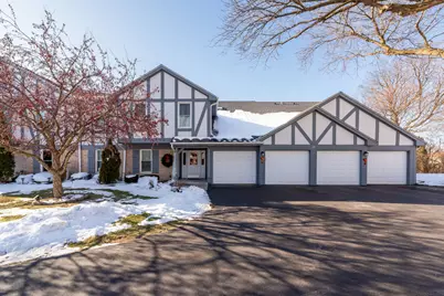 32 W Fern Court #116B, Palatine, IL 60067 - Photo 1