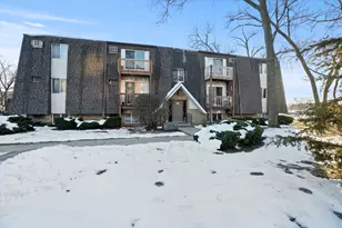 218 Madison St, Joliet, IL 60435 - Photo 1