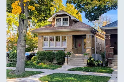 4957 N Lowell Avenue, Chicago, IL 60630 - Photo 1
