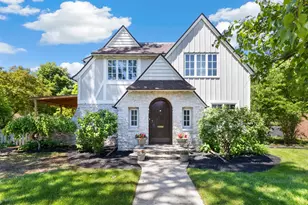 2412 Harlem Blvd, Rockford, IL 61103 - Photo 1