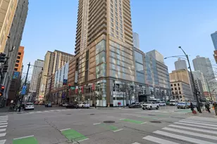 545 N Dearborn St, Chicago, IL 60654 - Photo 1