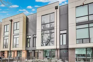 2502 W Cortland Ave, Chicago, IL 60647 - Photo 1