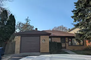 6801 W 109th St, Worth, IL 60482 - Photo 1