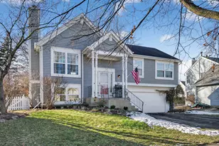 251 Arlington Ln, Grayslake, IL 60030 - Photo 1