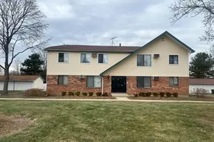 8320 Oak Leaf Dr, Woodridge, IL 60517 - Photo 1