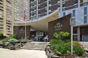 6145 N Sheridan Rd, Chicago, IL 60660 - Photo 1