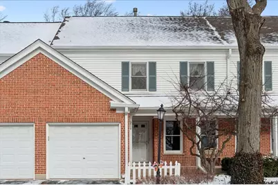 216 Country Club Drive, Prospect Heights, IL 60070 - Photo 1