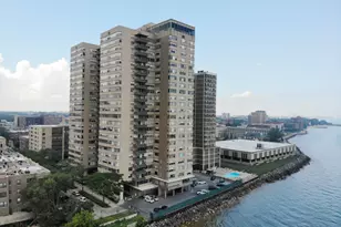 6301 N Sheridan Rd, Chicago, IL 60660 - Photo 1