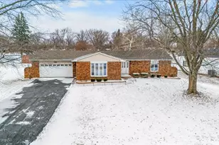 1809 Fairside Dr, Sandwich, IL 60548 - Photo 1