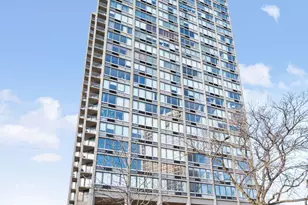 5320 N Sheridan Rd, Chicago, IL 60640 - Photo 1