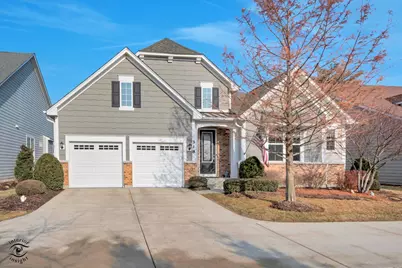 318 Arabian Circle, Willowbrook, IL 60527 - Photo 1