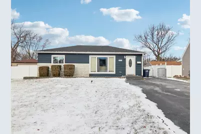 2124 Halsey Drive, Des Plaines, IL 60018 - Photo 1