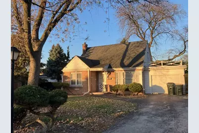 8142 W Oak Lane, Niles, IL 60714 - Photo 1