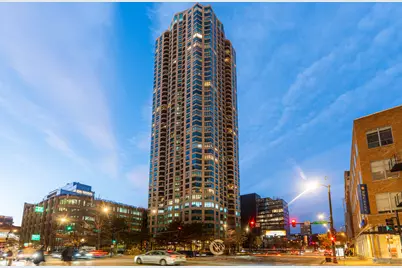 400 N Lasalle Street #1404, Chicago, IL 60654 - Photo 1