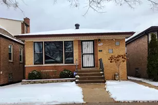 11027 S Ave M, Chicago, IL 60617 - Photo 1
