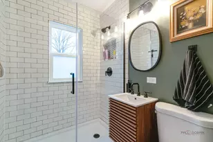 231 Burton St, Grayslake, IL 60030 - Photo 10