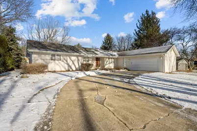 36 Winthrop New Road, Sugar Grove, IL 60554 - Photo 1