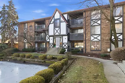 13616 Royal Court #207, Crestwood, IL 60418 - Photo 1