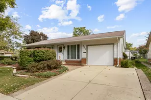 851 Crest Ave, Elk Grove Village, IL 60007 - Photo 1