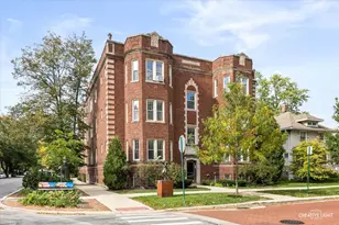 847 S Humphrey Ave, Oak Park, IL 60304 - Photo 1