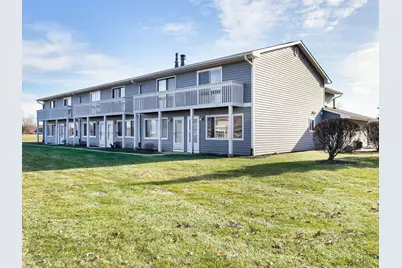 17475 W Chestnut Lane, Gurnee, IL 60031 - Photo 1