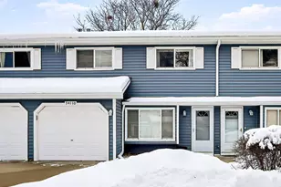 34110 N White Oak Ln, Gurnee, IL 60031 - Photo 1