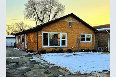 2817 W 100th Place, Evergreen Park, IL 60805 - Photo 1