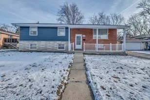 121 S Addison Rd, Wood Dale, IL 60191 - Photo 1
