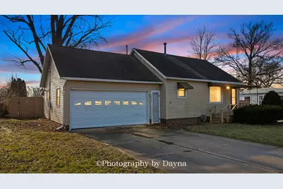 317 N Thomas Street, Martinton, IL 60951 - Photo 1