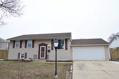407 Concord Drive, Streamwood, IL 60107 - Photo 1