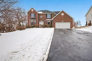 5657 Angouleme Ln, Hoffman Estates, IL 60192 - Photo 1