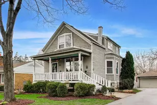 256 Blackhawk Rd, Riverside, IL 60546 - Photo 1