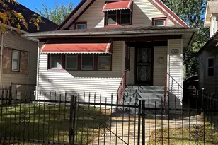 1120 N Lockwood Ave, Chicago, IL 60651 - Photo 1