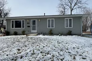 1425 7th Ave, Belvidere, IL 61008 - Photo 1