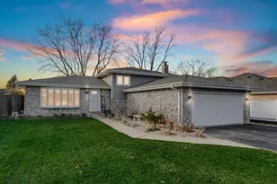 611 Princeton Ln, New Lenox, IL 60451 - Photo 1