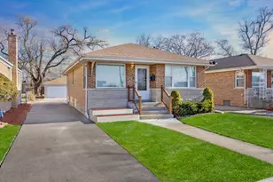 1125 24th Ave, Bellwood, IL 60104 - Photo 1