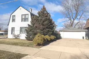 5708 84 Pl, Burbank, IL 60459 - Photo 1