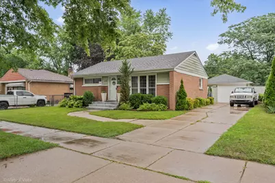 1181 Hiawatha Drive, Elgin, IL 60120 - Photo 1