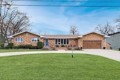 12401 S 68th Court, Palos Heights, IL 60463 - Photo 1