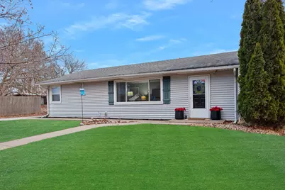 203 S Tazewell Street, Mackinaw, IL 61755 - Photo 1