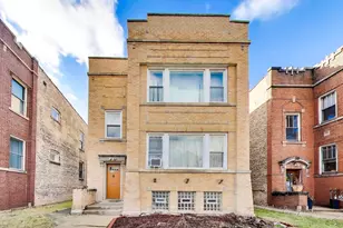 3738 N Richmond St, Chicago, IL 60618 - Photo 1